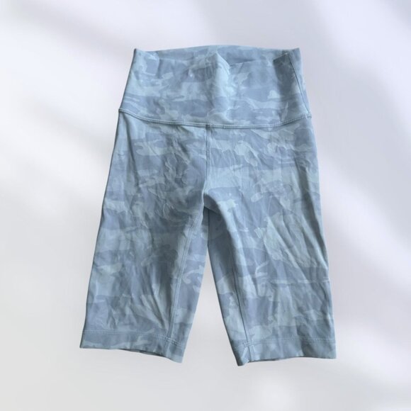 LULULEMON Multicolor Gray Camo Bike Shorts Size 6 - Picture 1 of 7